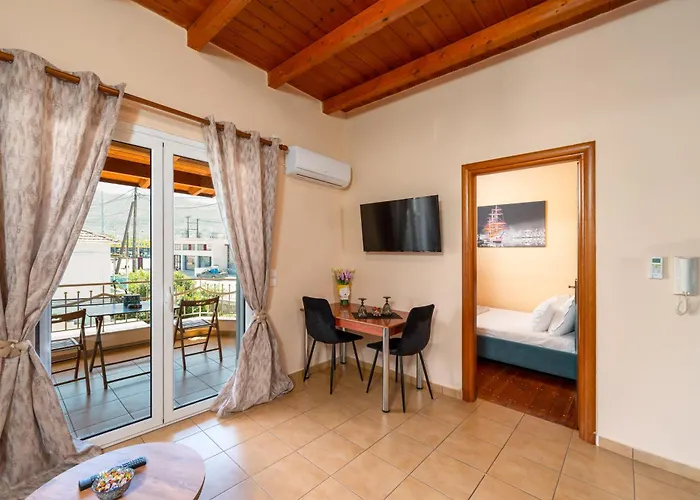 Eagle\'S Nest City Apartments