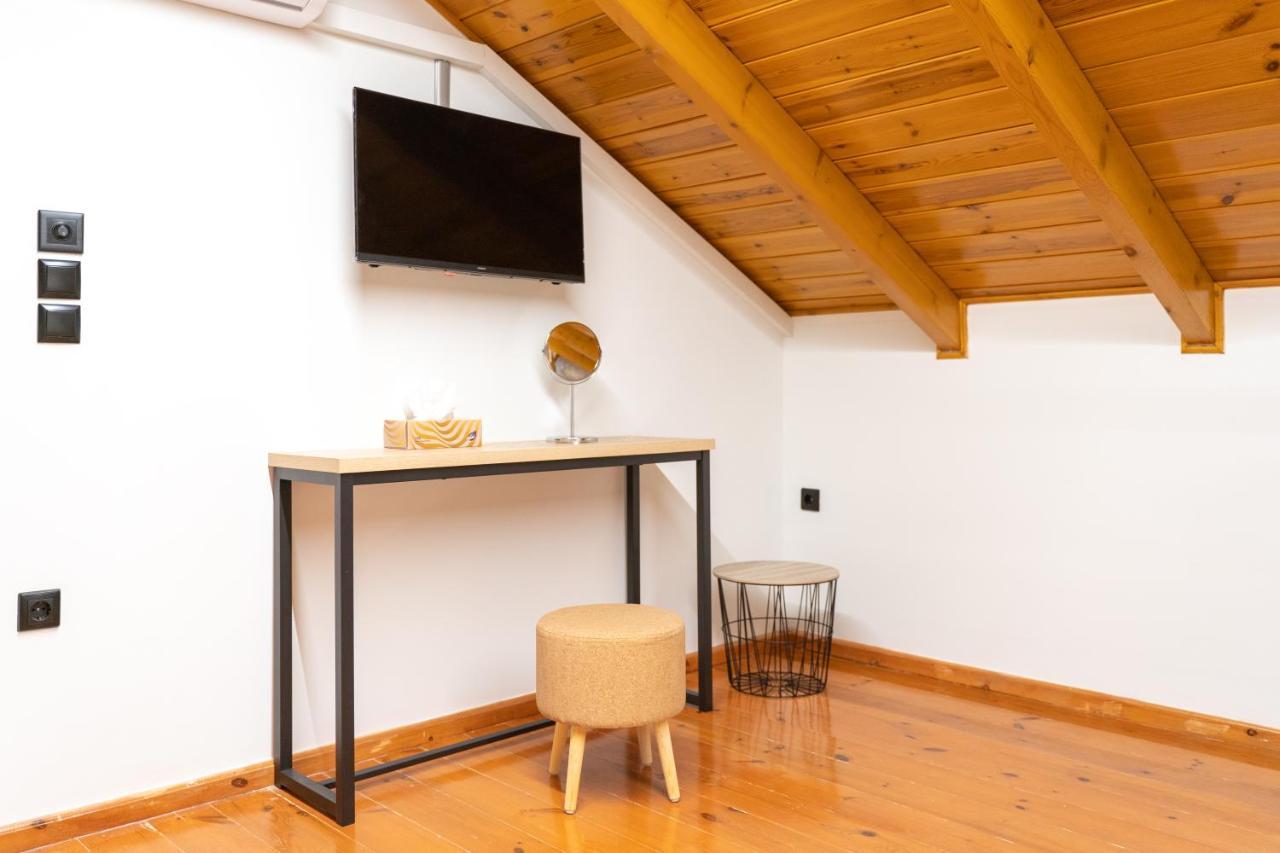 Eagle's Nest Apartment Egio